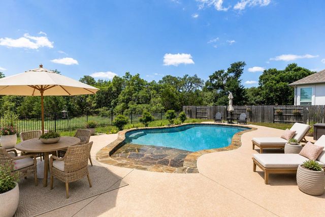 246 Toyah DR, Dripping Springs, TX 78620