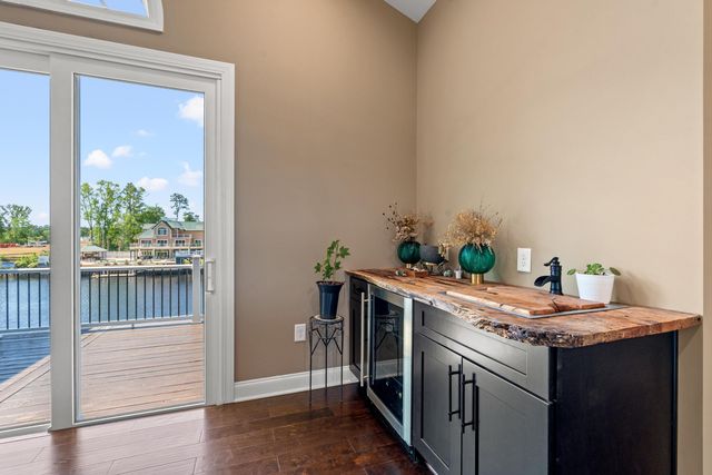 2618 Riverside Dr., Myrtle Beach, SC 29579