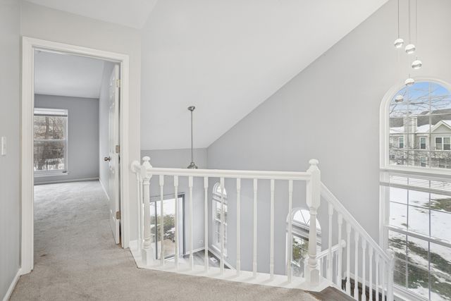 267 Cobblestone Court 267, Schaumburg, IL 60173