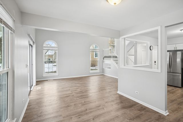 267 Cobblestone Court 267, Schaumburg, IL 60173