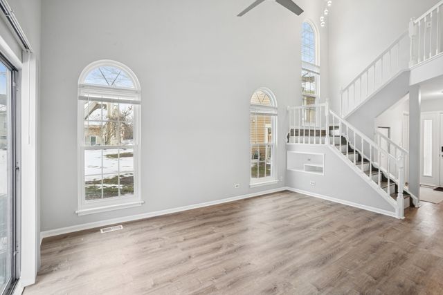 267 Cobblestone Court 267, Schaumburg, IL 60173