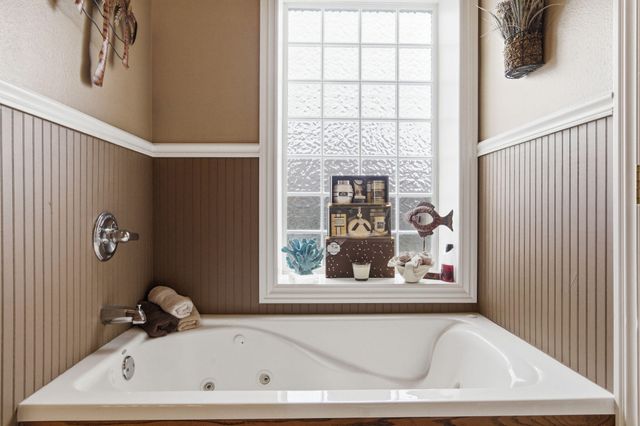 209 N Maple Street, Blue Eye, MO 65611