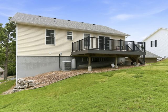 209 N Maple Street, Blue Eye, MO 65611