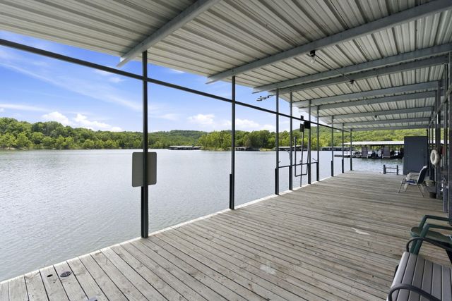209 N Maple Street, Blue Eye, MO 65611
