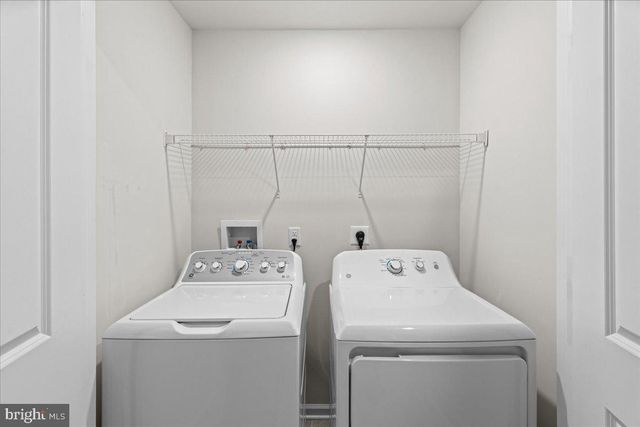 38 PEREGRINE, Burlington, NJ 08016