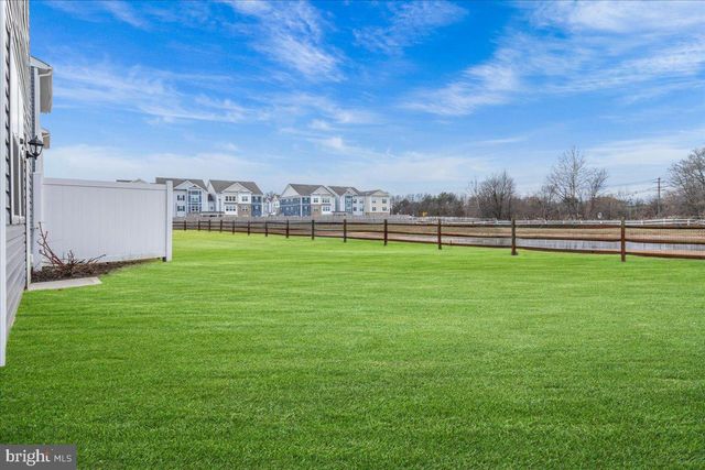 38 PEREGRINE, Burlington, NJ 08016