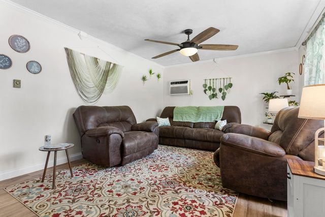 218 Woodside Lane, West Liberty, KY 41472