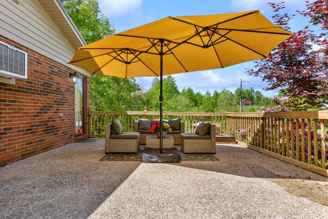 218 Woodside Lane, West Liberty, KY 41472