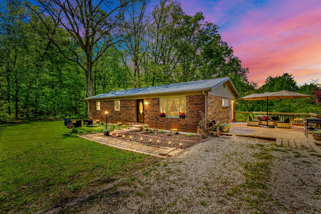 218 Woodside Lane, West Liberty, KY 41472