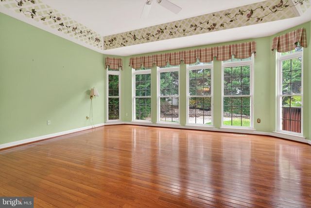 8029 HORICON POINT DR, Millersville, MD 21108