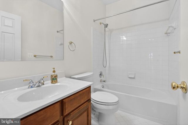 8029 HORICON POINT DR, Millersville, MD 21108