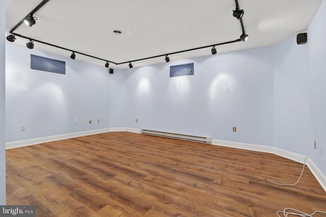 8029 HORICON POINT DR, Millersville, MD 21108