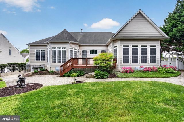 8029 HORICON POINT DR, Millersville, MD 21108