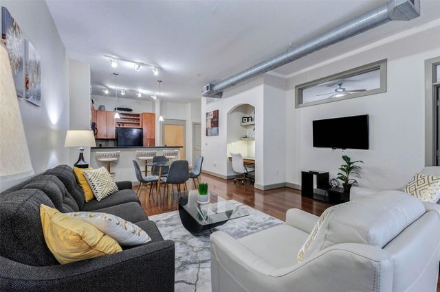 1901 Post Oak Boulevard 1106, Houston, TX 77056