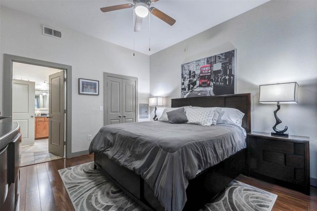 1901 Post Oak Boulevard 1106, Houston, TX 77056