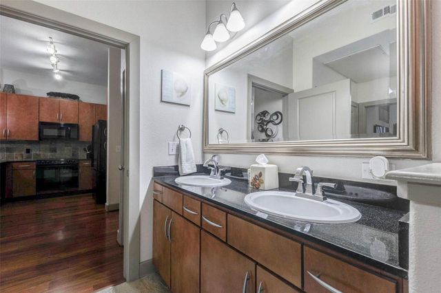 1901 Post Oak Boulevard 1106, Houston, TX 77056