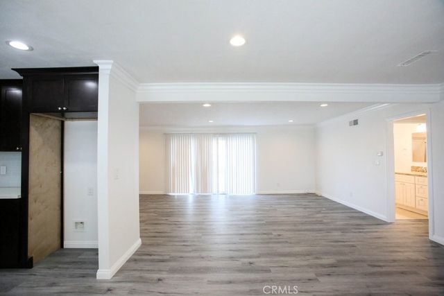 15952 Standish Lane, Huntington Beach, CA 92647