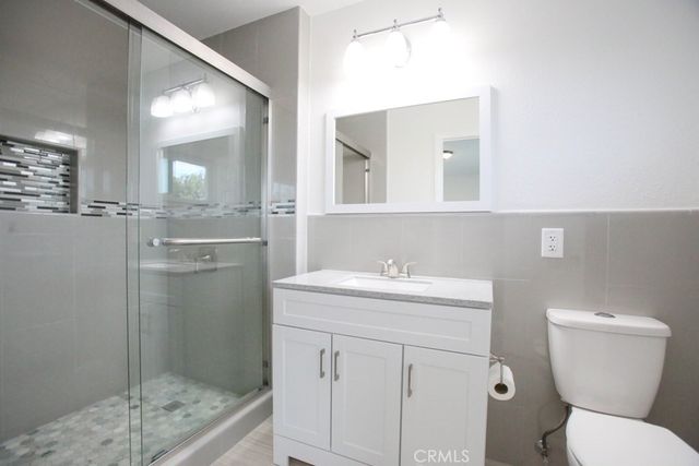 15952 Standish Lane, Huntington Beach, CA 92647