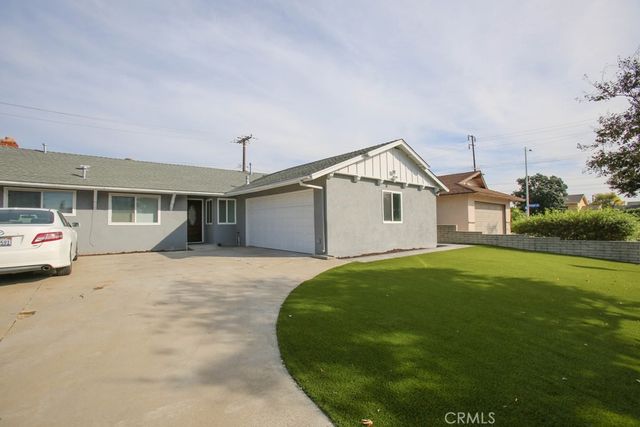 15952 Standish Lane, Huntington Beach, CA 92647