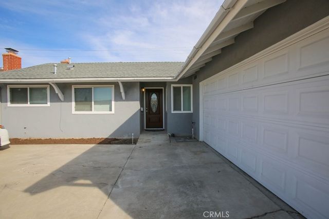 15952 Standish Lane, Huntington Beach, CA 92647