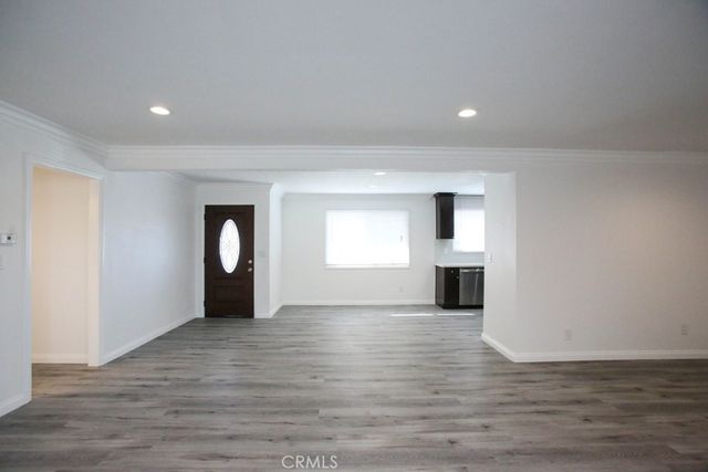 15952 Standish Lane, Huntington Beach, CA 92647