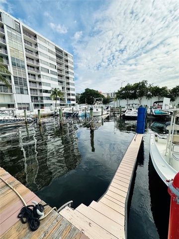 1700 NW N River Dr, Miami, FL 33125