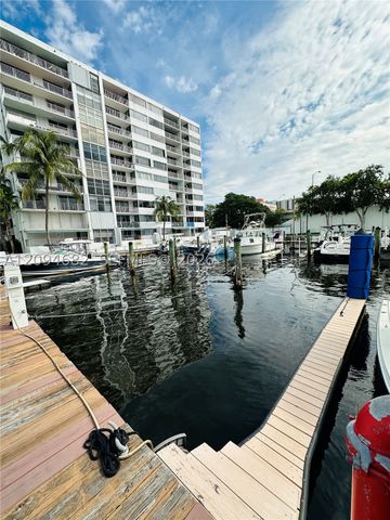 1700 NW N River Dr, Miami, FL 33125