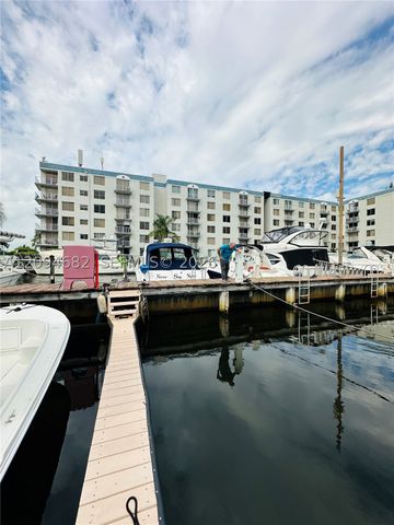 1700 NW N River Dr, Miami, FL 33125