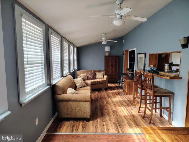 8065 BULL RD, Lewisberry, PA 17339