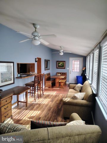 8065 BULL RD, Lewisberry, PA 17339