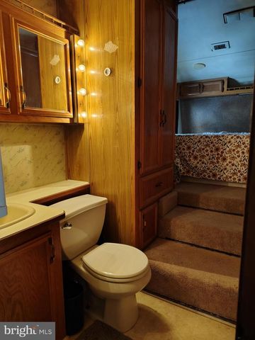 8065 BULL RD, Lewisberry, PA 17339