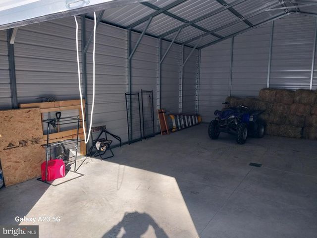 8065 BULL RD, Lewisberry, PA 17339