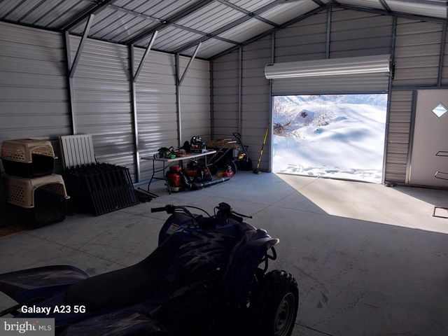 8065 BULL RD, Lewisberry, PA 17339