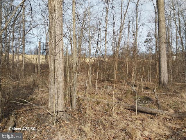 8065 BULL RD, Lewisberry, PA 17339