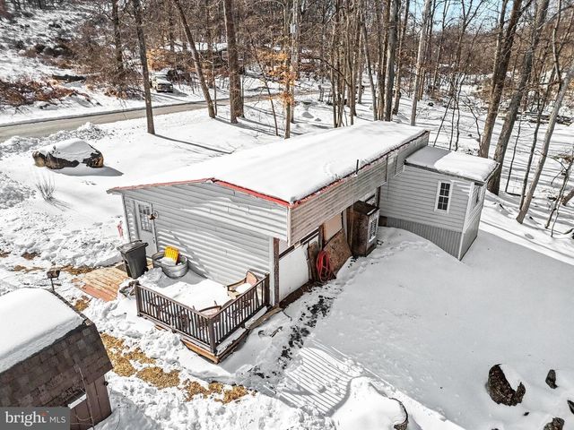 8065 BULL RD, Lewisberry, PA 17339