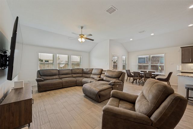 413 Edgewick Lane, Fort Worth, TX 76036