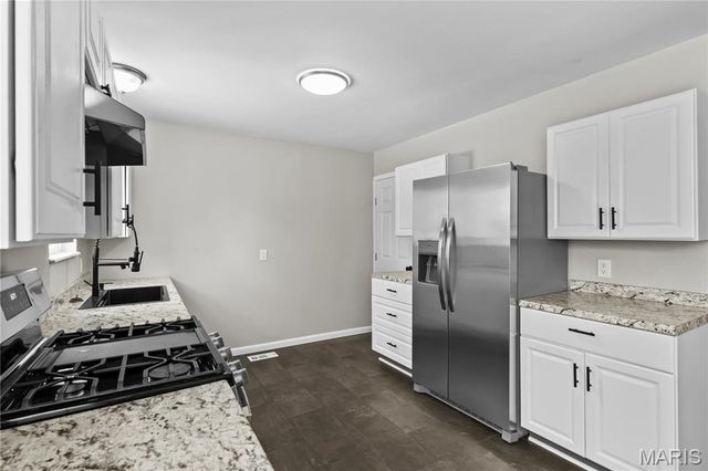 10411 Royal Drive, St Louis, MO 63136
