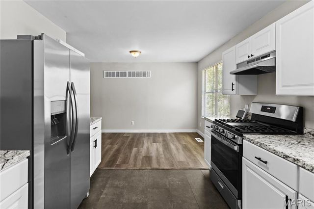 10411 Royal Drive, St Louis, MO 63136