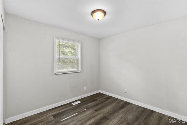 10411 Royal Drive, St Louis, MO 63136
