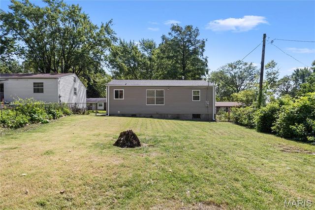 10411 Royal Drive, St Louis, MO 63136