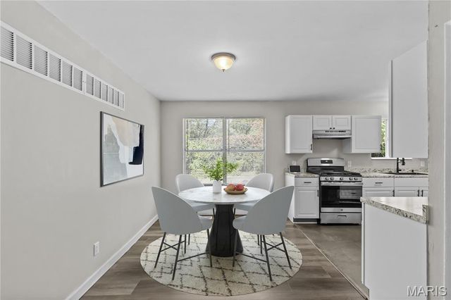 10411 Royal Drive, St Louis, MO 63136