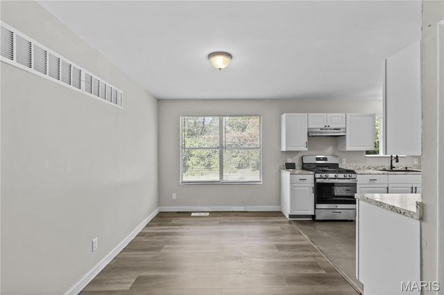 10411 Royal Drive, St Louis, MO 63136