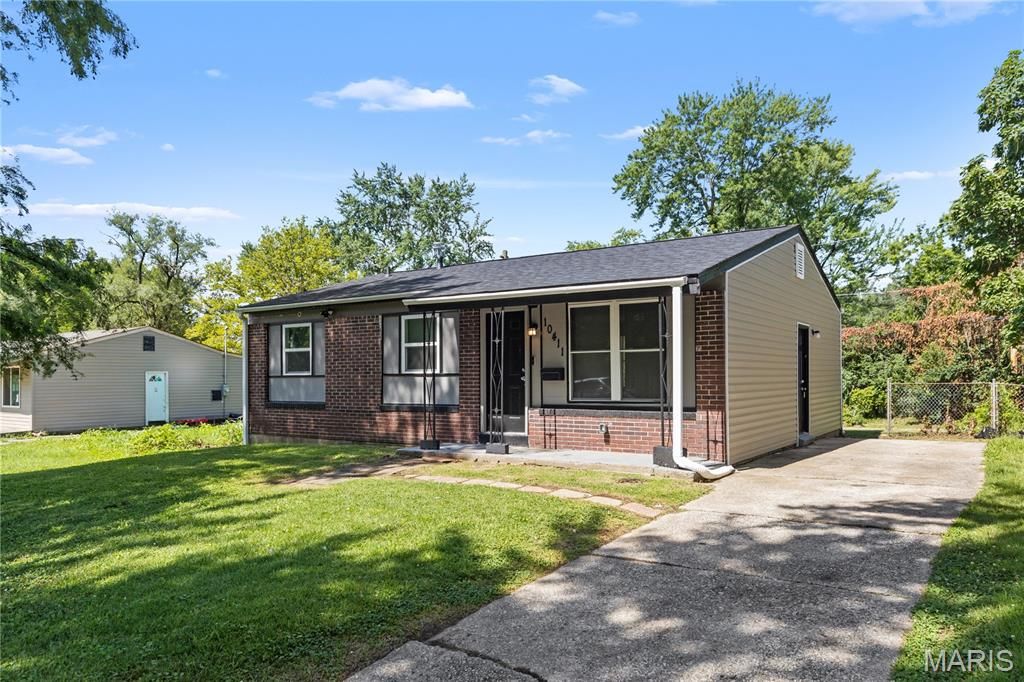 10411 Royal Drive, St Louis, MO 63136