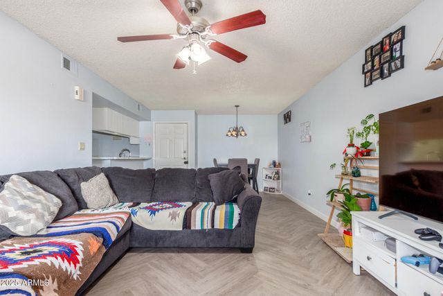 540 N MAY Street 2132, Mesa, AZ 85201