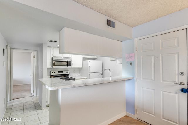 540 N MAY Street 2132, Mesa, AZ 85201