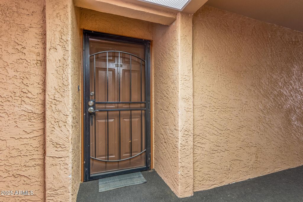 540 N MAY Street 2132, Mesa, AZ 85201