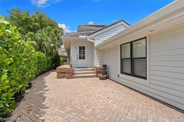 4008 Crayton RD A1, Naples, FL 34103