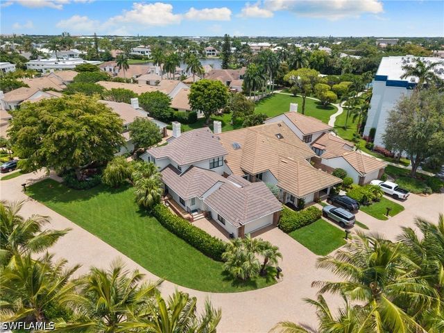 4008 Crayton RD A1, Naples, FL 34103