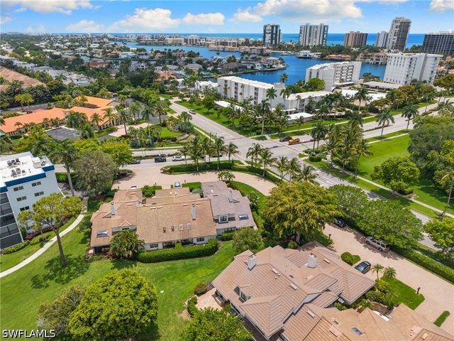 4008 Crayton RD A1, Naples, FL 34103