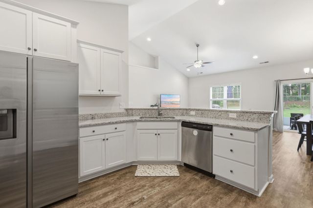 515 Allen St., Loris, SC 29569